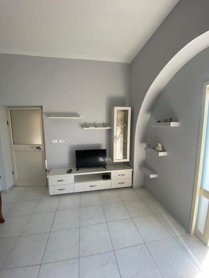 Vollga Promenade Lovely 2 Bedroom Apartment Durrës 外观 照片